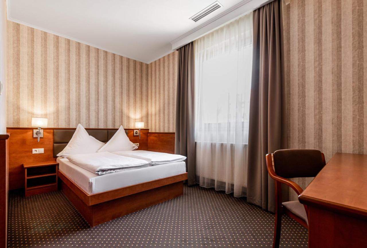 Premium Hotel Bacero Wroclaw Exterior photo